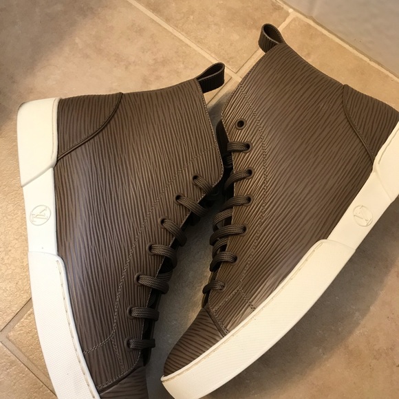 Louis Vuitton sneakers - Picture 3 of 8